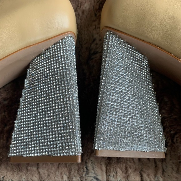 Schutz Cyrus Napa Soft Light Nude Pointed Toe Rhinestone Heel Booties - Picture 9 of 12